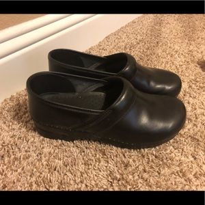 Dansko Shoes Size 42